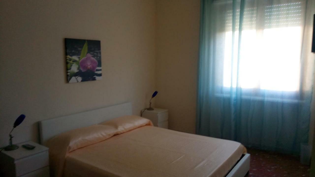 lovelybed Aprilia Eksteriør billede
